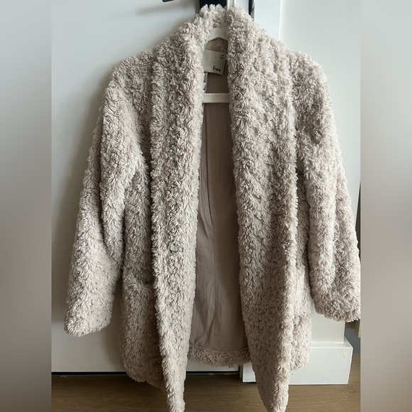 Selling Wilfred Free Oversized Fleece Jacket - Picture 1 of 3